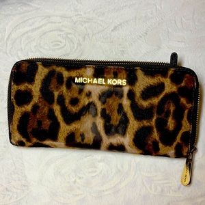 💥 SALE💥Michael Kors Wallet